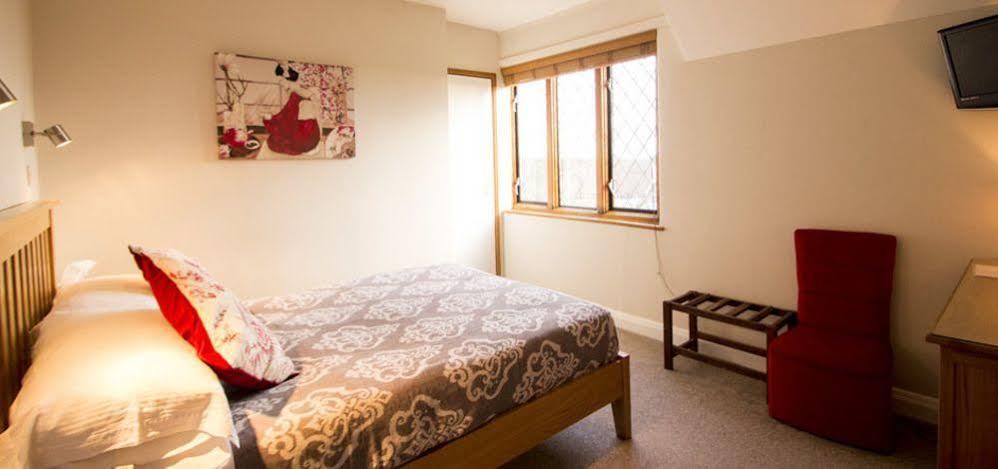 Fern Lodge Guesthouse Hythe  Eksteriør billede